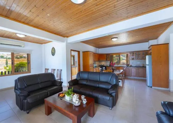 빌라 Androulla 아르가카