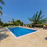 Androulla Villa *