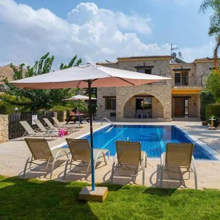 Androulla Vila Argaka