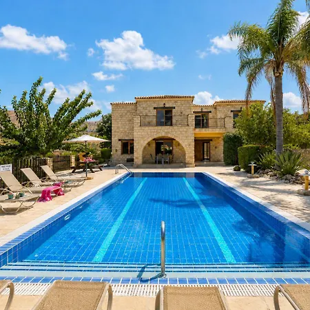 Androulla Villa Argaka