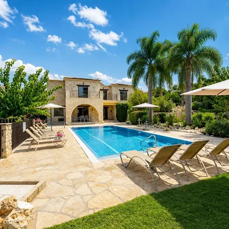 Androulla Villa